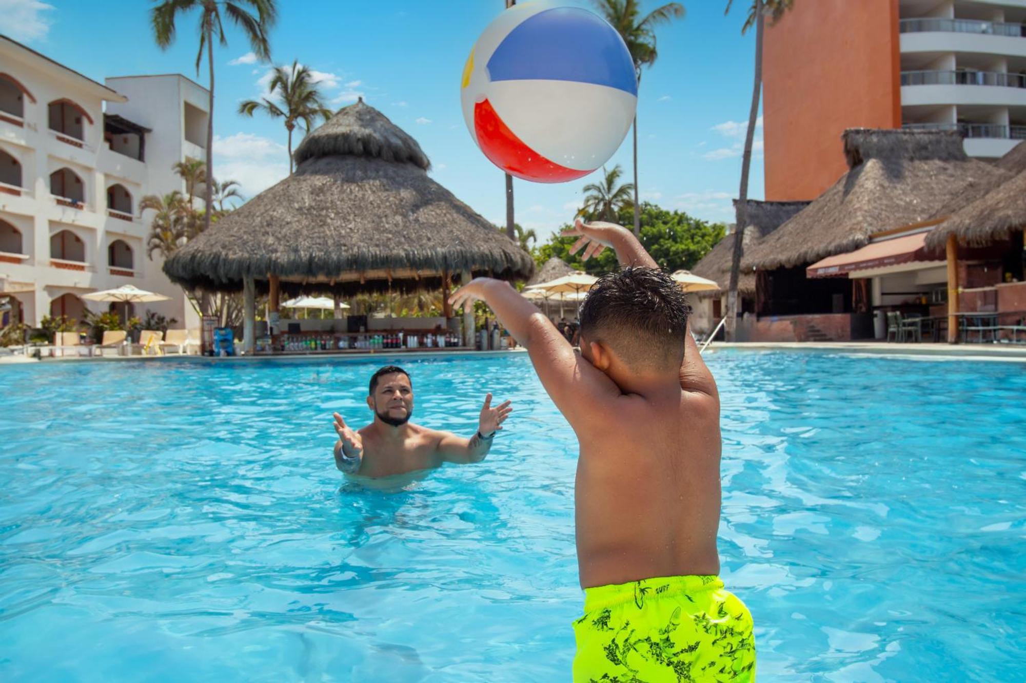 Plaza Pelicanos Club Beach Resort All Inclusive Puerto Vallarta Exteriör bild