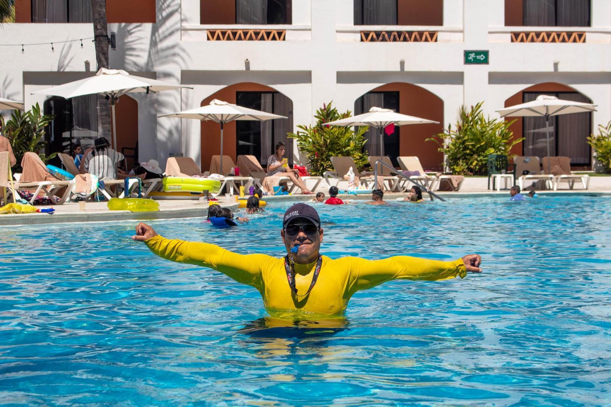 Plaza Pelicanos Club Beach Resort All Inclusive Puerto Vallarta Exteriör bild